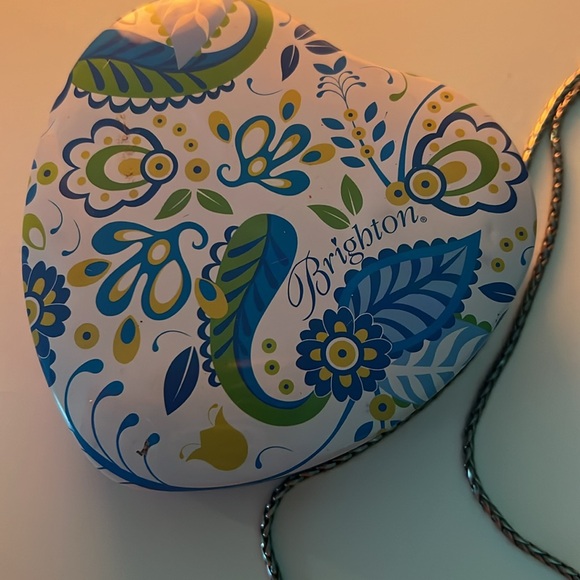 💙 Brighton Heart Necklace - Picture 6 of 8